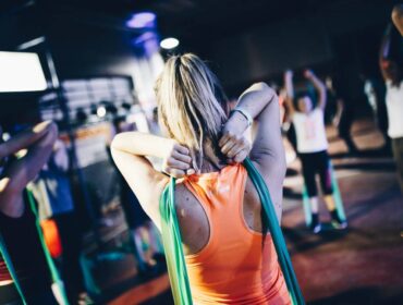 køb en træningselastik til hjemmetræning